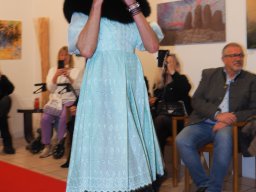 Fashion Show in der Contemplor Galerie Wien am 14. 03. 2024